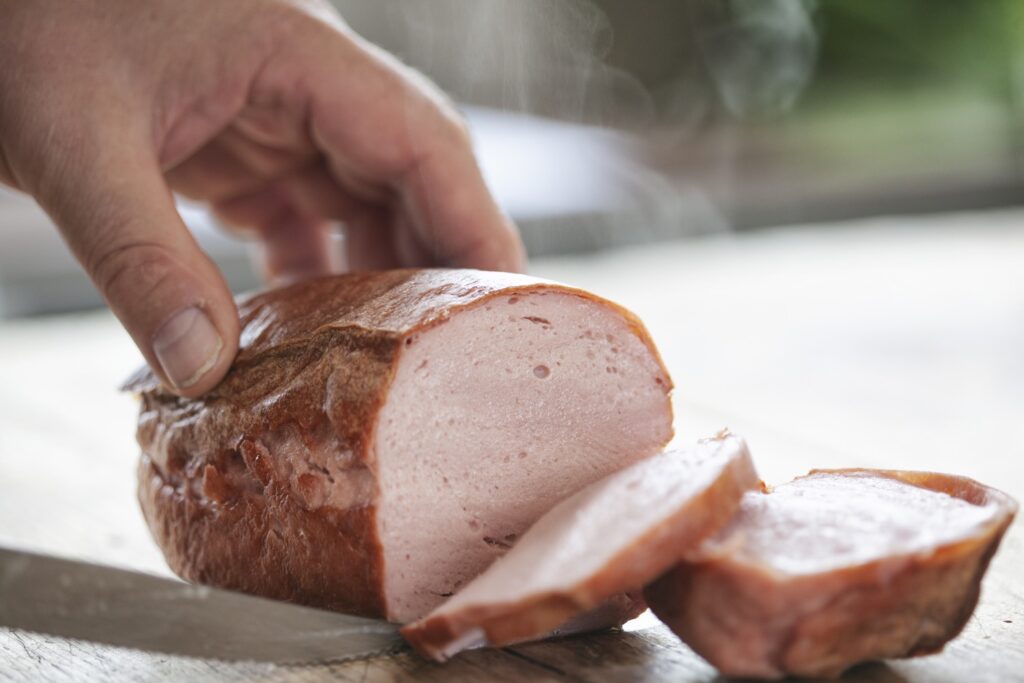 warmer Leberkäse, angeschnitten